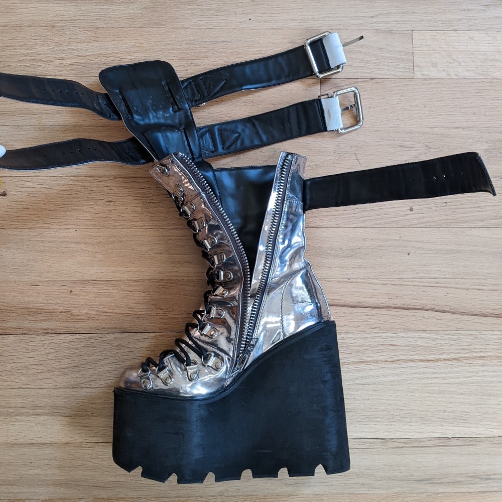Metallic Current Mood Guardian Boots - Picture 13 of 13